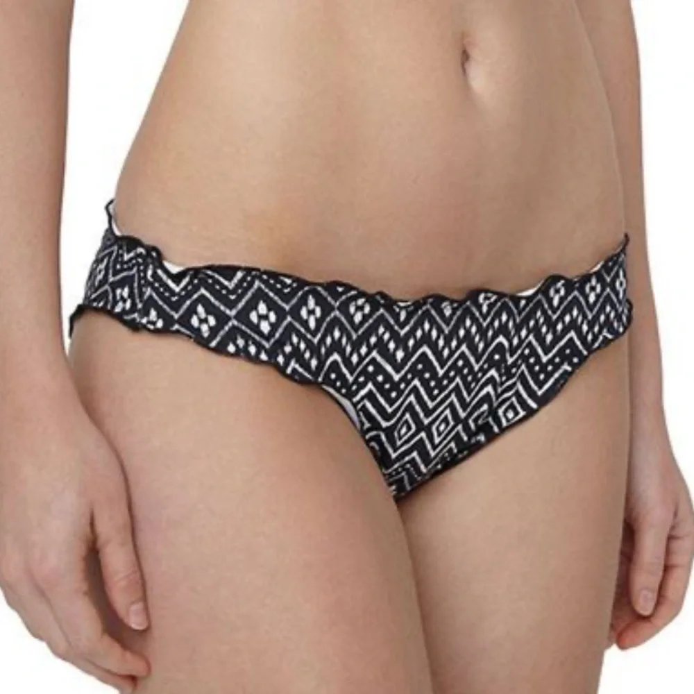 Eberjey Women's Bikini Ruffled Brazilian Sandy Black Zen Stones Nylon Bottom S
